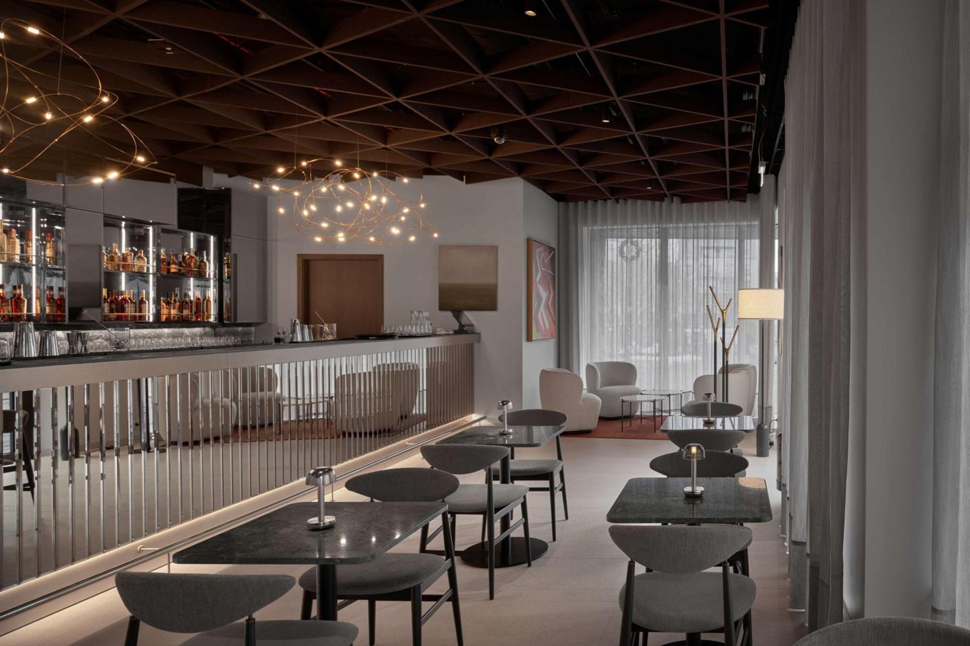 Iceland Parliament Hotel, Curio Collection By Hilton Reykjavik Bagian luar foto