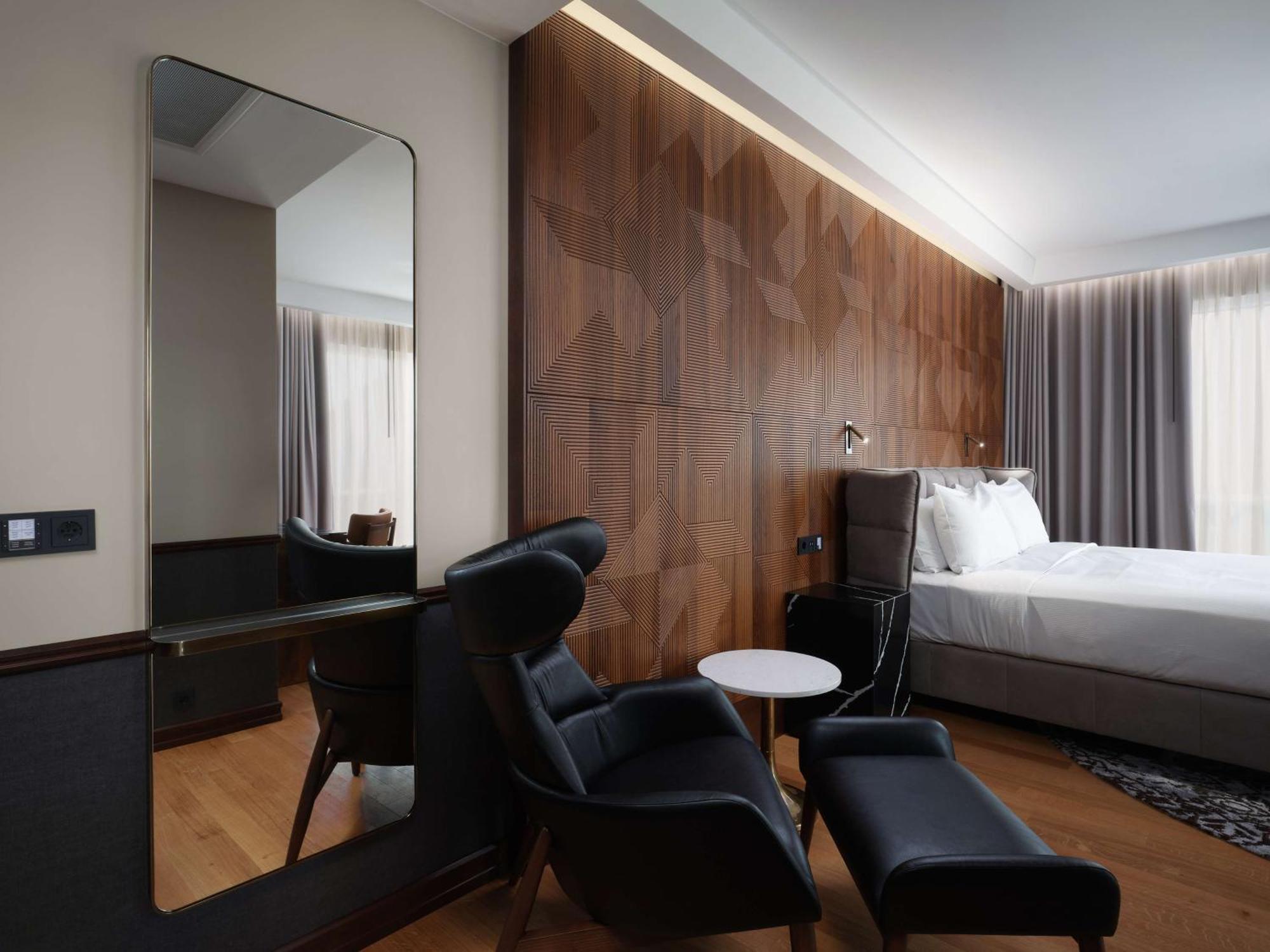 Iceland Parliament Hotel, Curio Collection By Hilton Reykjavik Bagian luar foto