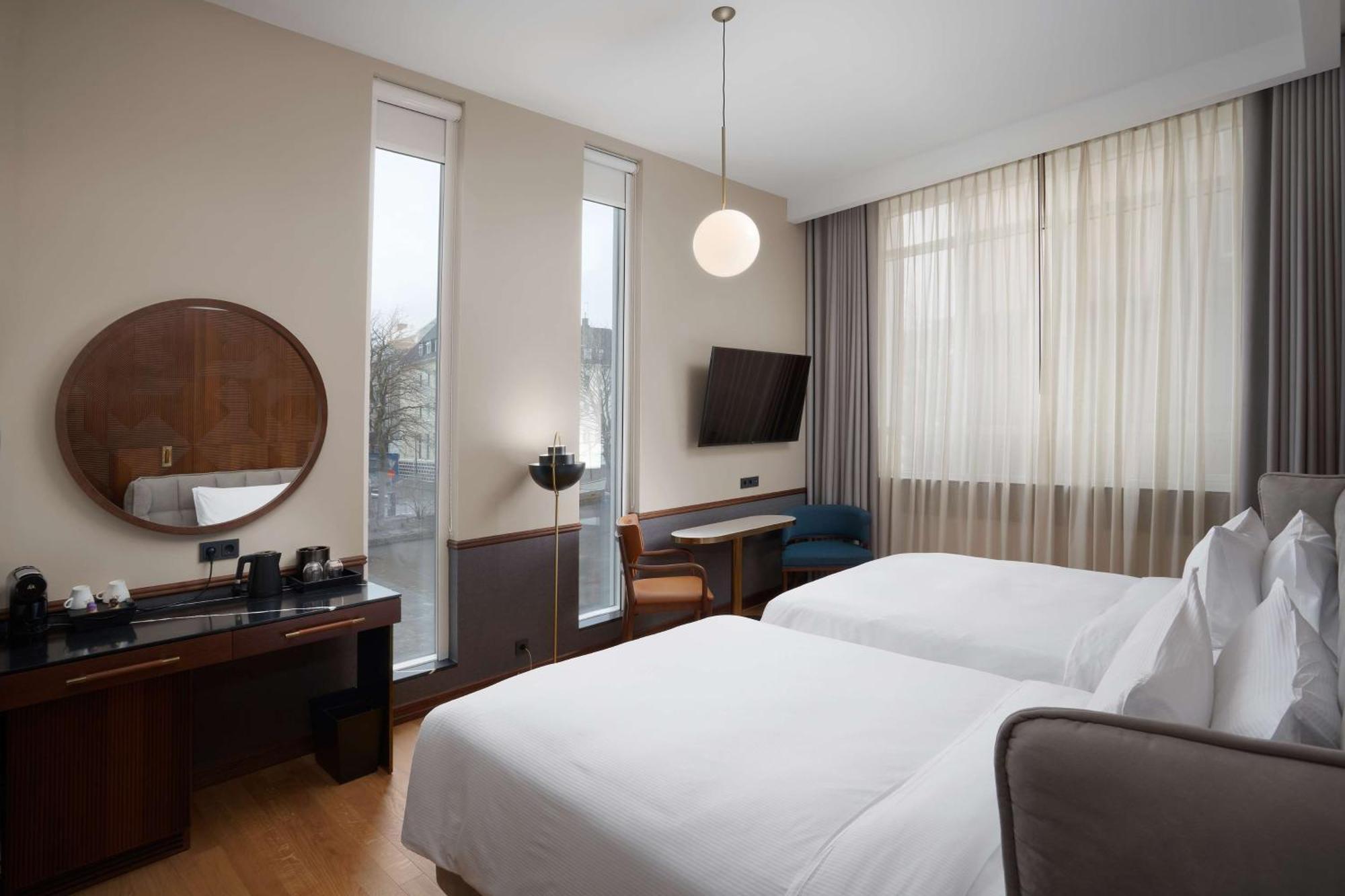 Iceland Parliament Hotel, Curio Collection By Hilton Reykjavik Bagian luar foto