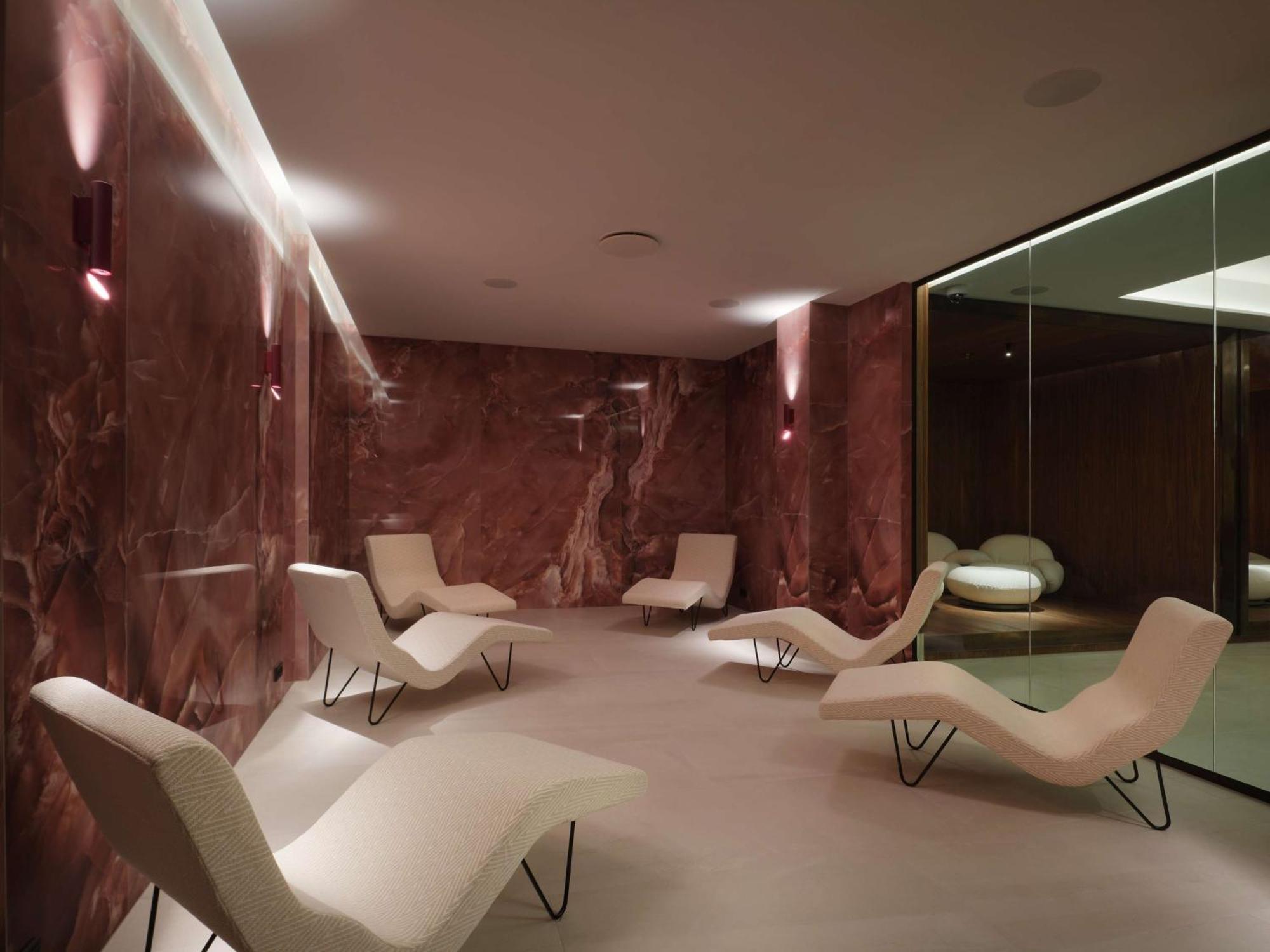 Iceland Parliament Hotel, Curio Collection By Hilton Reykjavik Bagian luar foto
